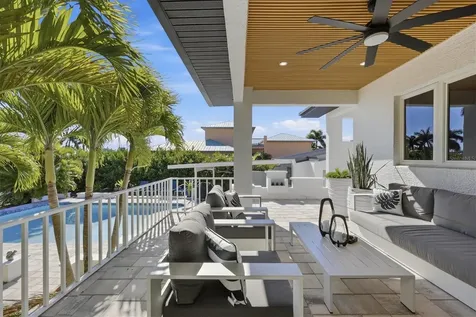 217 Bangsberg Road SE Port Charlotte FL 33952