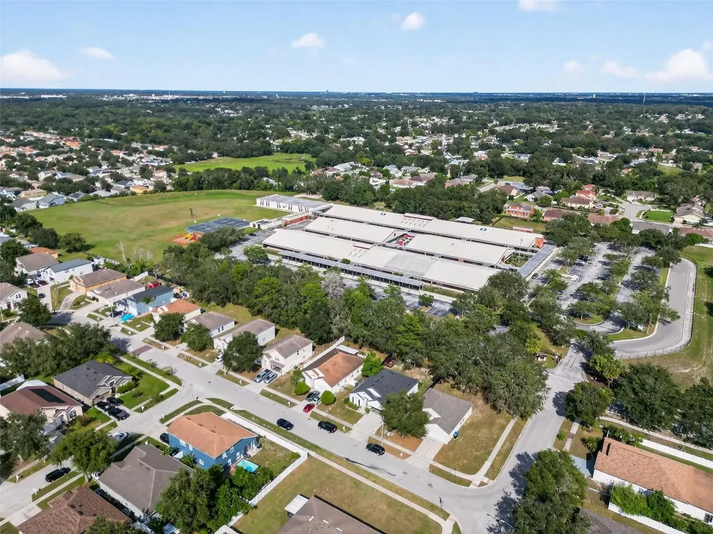 5037 Shale Ridge Trail Orlando FL 32818