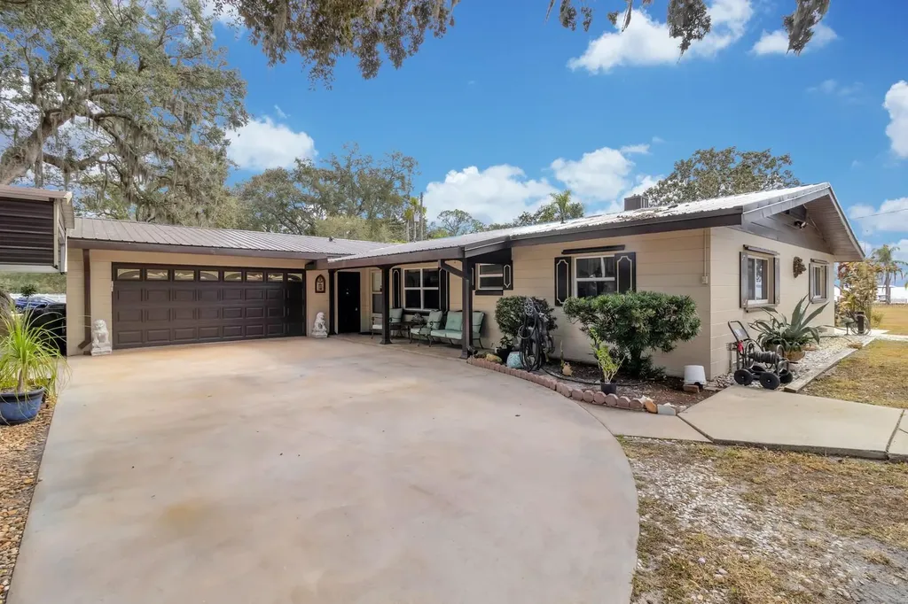 5870 Alligator Lake Shore W St Cloud FL 34771
