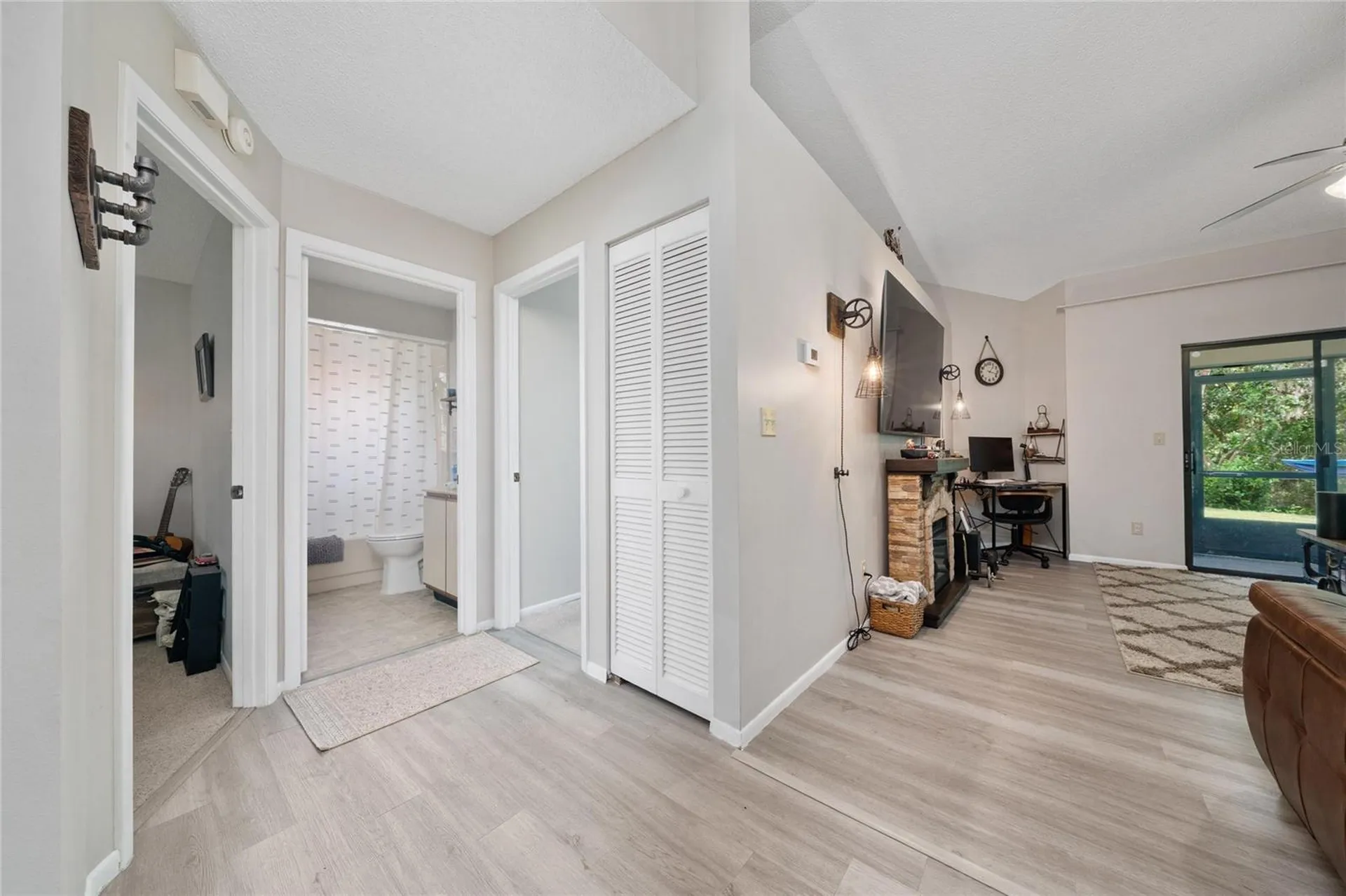 2425 Pewter Court Orlando FL 32837