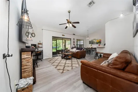 2425 Pewter Court Orlando FL 32837