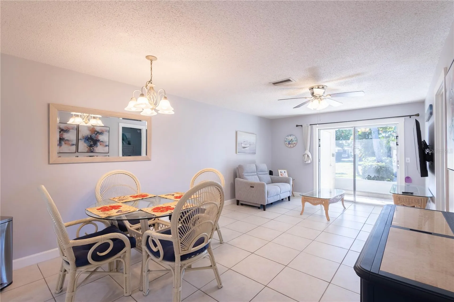 676 Park Circle Bradenton FL 34207