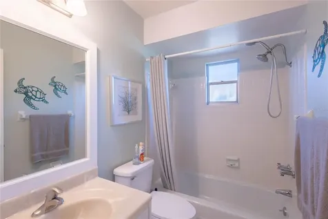 676 Park Circle Bradenton FL 34207