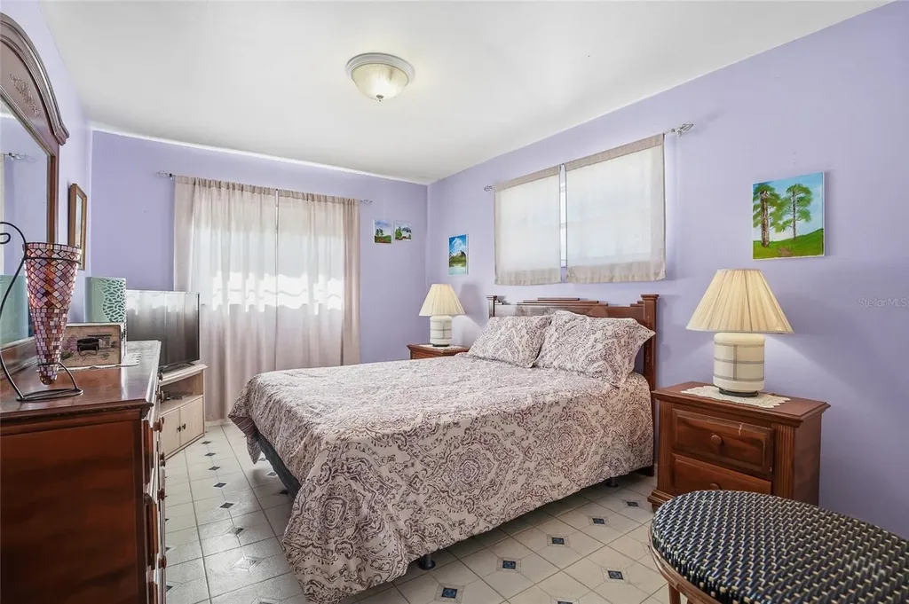 7002 Crestlake Drive Orlando FL 32819