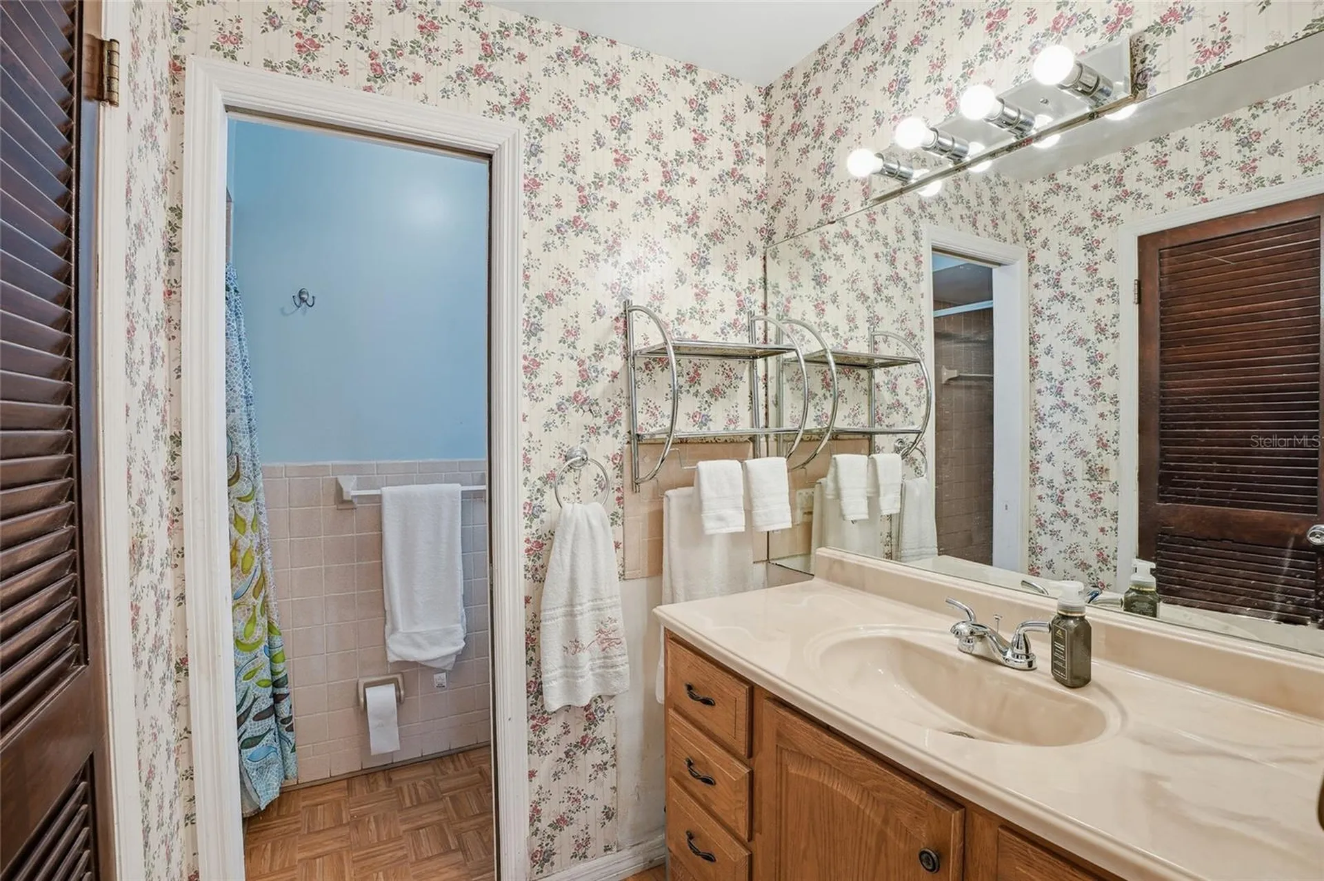 7002 Crestlake Drive Orlando FL 32819