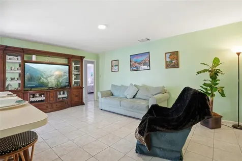 7002 Crestlake Drive Orlando FL 32819