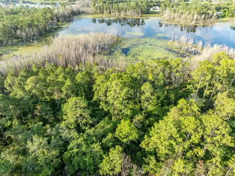 Melshire Avenue Deltona FL 32738