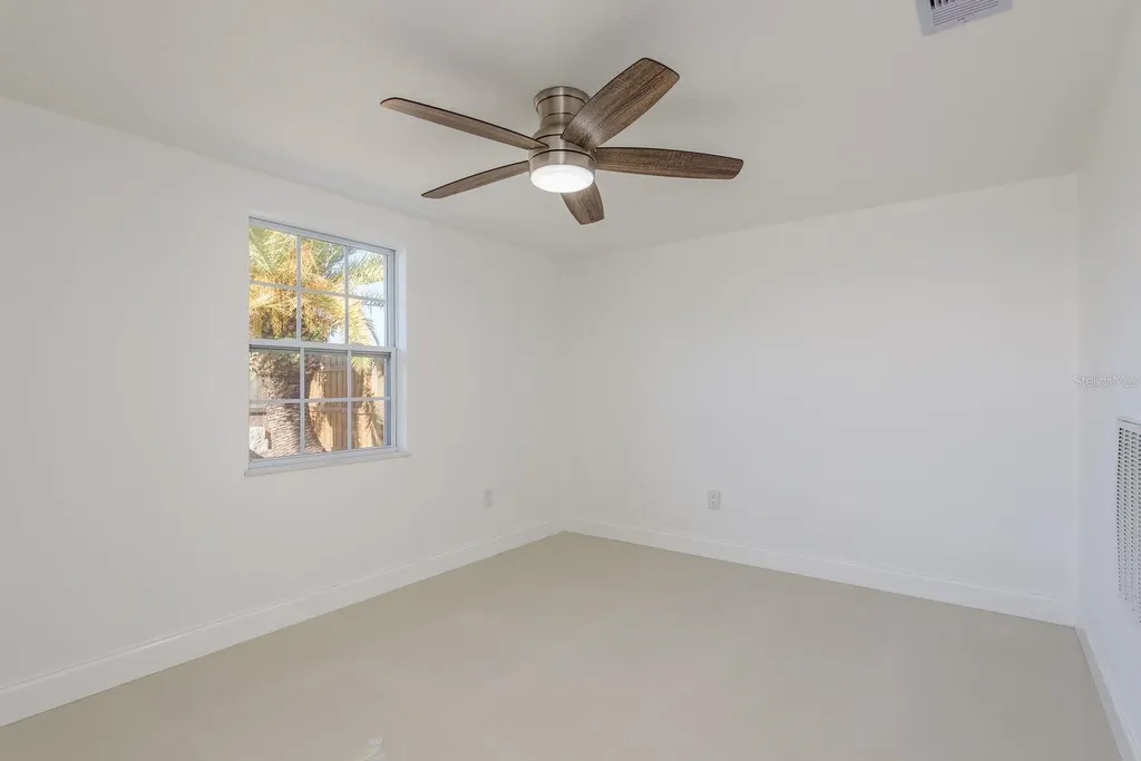 3339 Honeymoon Lane Holiday FL 34691