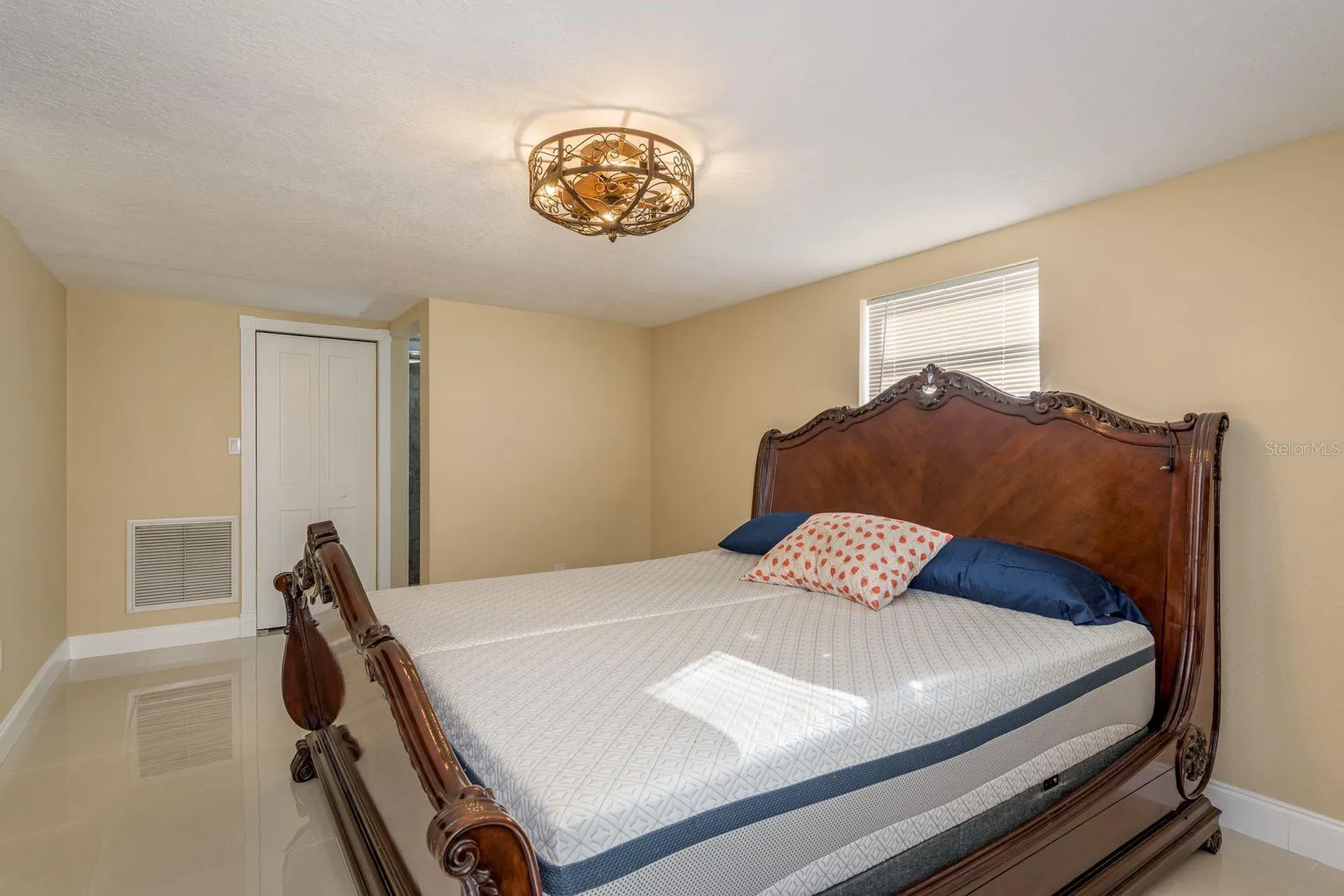 3339 Honeymoon Lane Holiday FL 34691