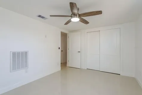 3339 Honeymoon Lane Holiday FL 34691