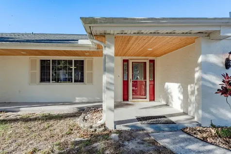 3339 Honeymoon Lane Holiday FL 34691
