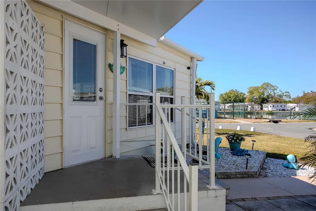 5127 8th Street W Bradenton FL 34207