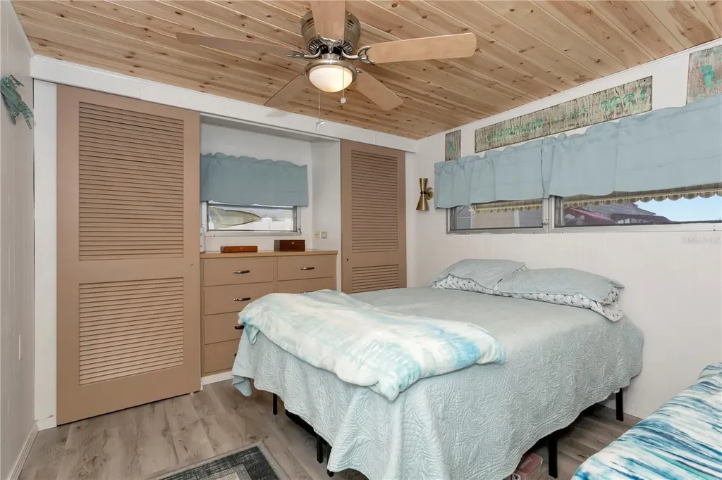 5127 8th Street W Bradenton FL 34207