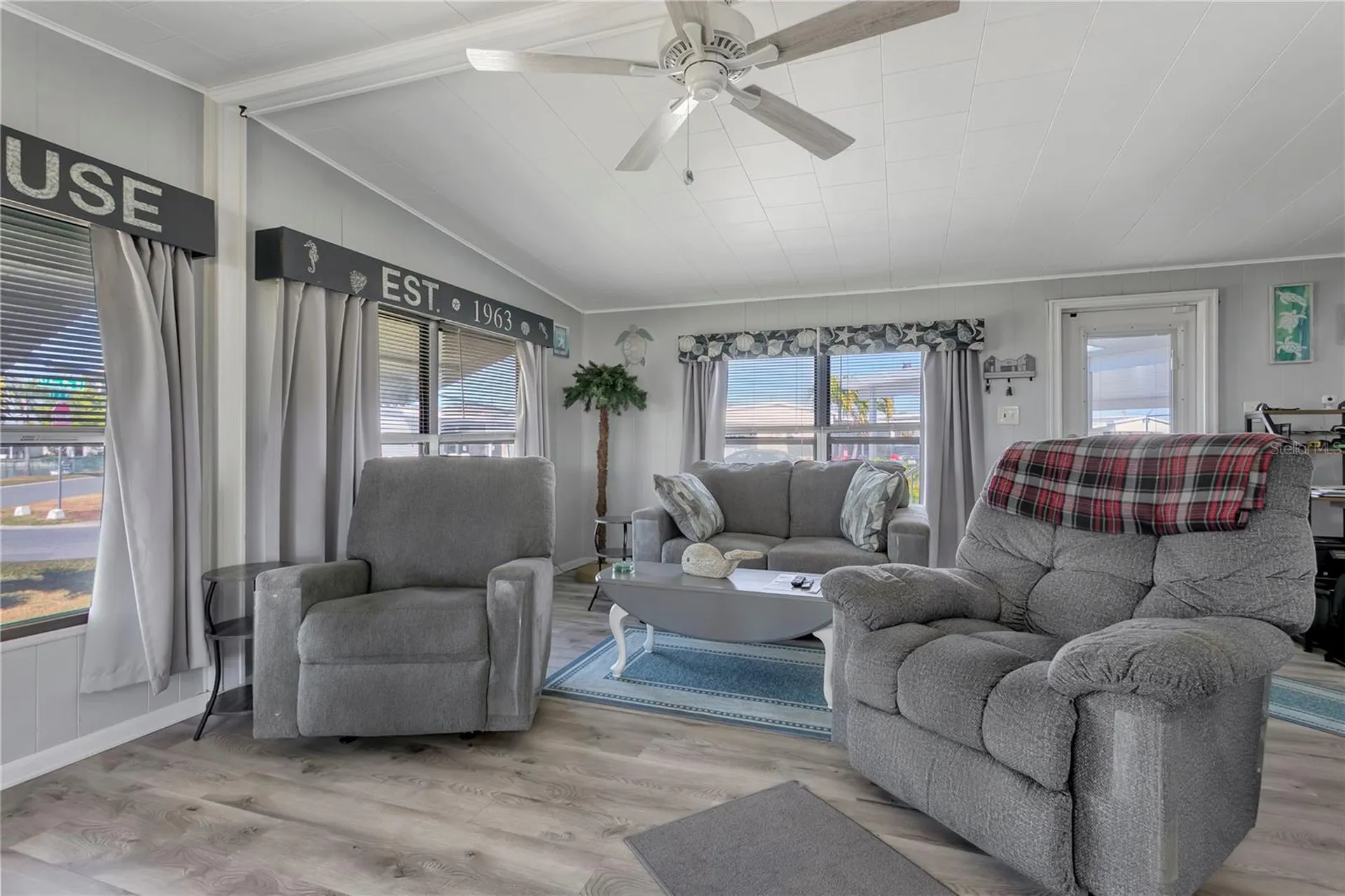 5127 8th Street W Bradenton FL 34207