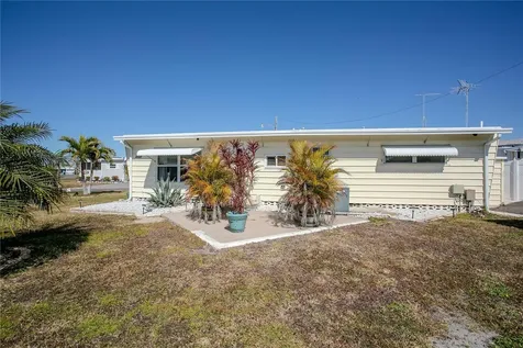 5127 8th Street W Bradenton FL 34207