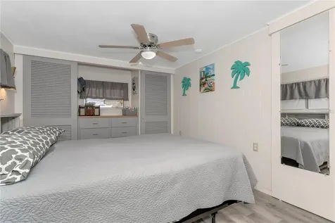 5127 8th Street W Bradenton FL 34207