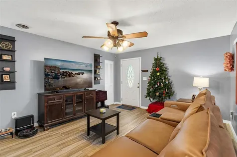 6842 Fern Circle Leesburg FL 34748
