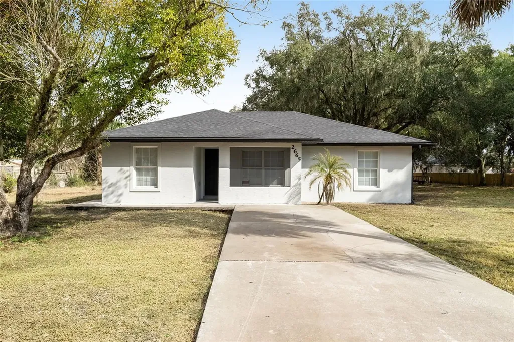 2665 Myrtle Avenue Mims FL 32754