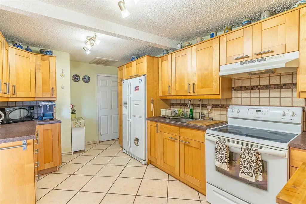 130 Ribbon Parkway Lake Wales FL 33898