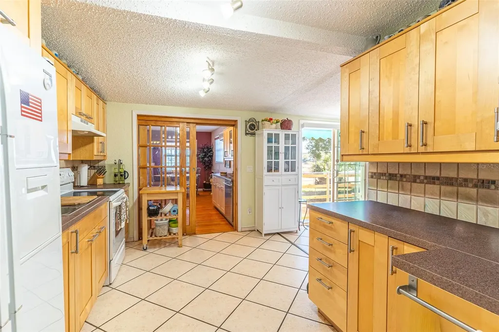 130 Ribbon Parkway Lake Wales FL 33898