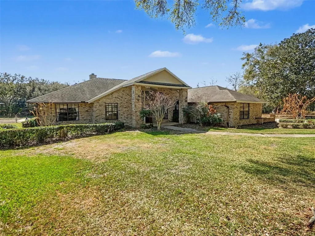 8634 Whispering Willow Court Orlando FL 32835