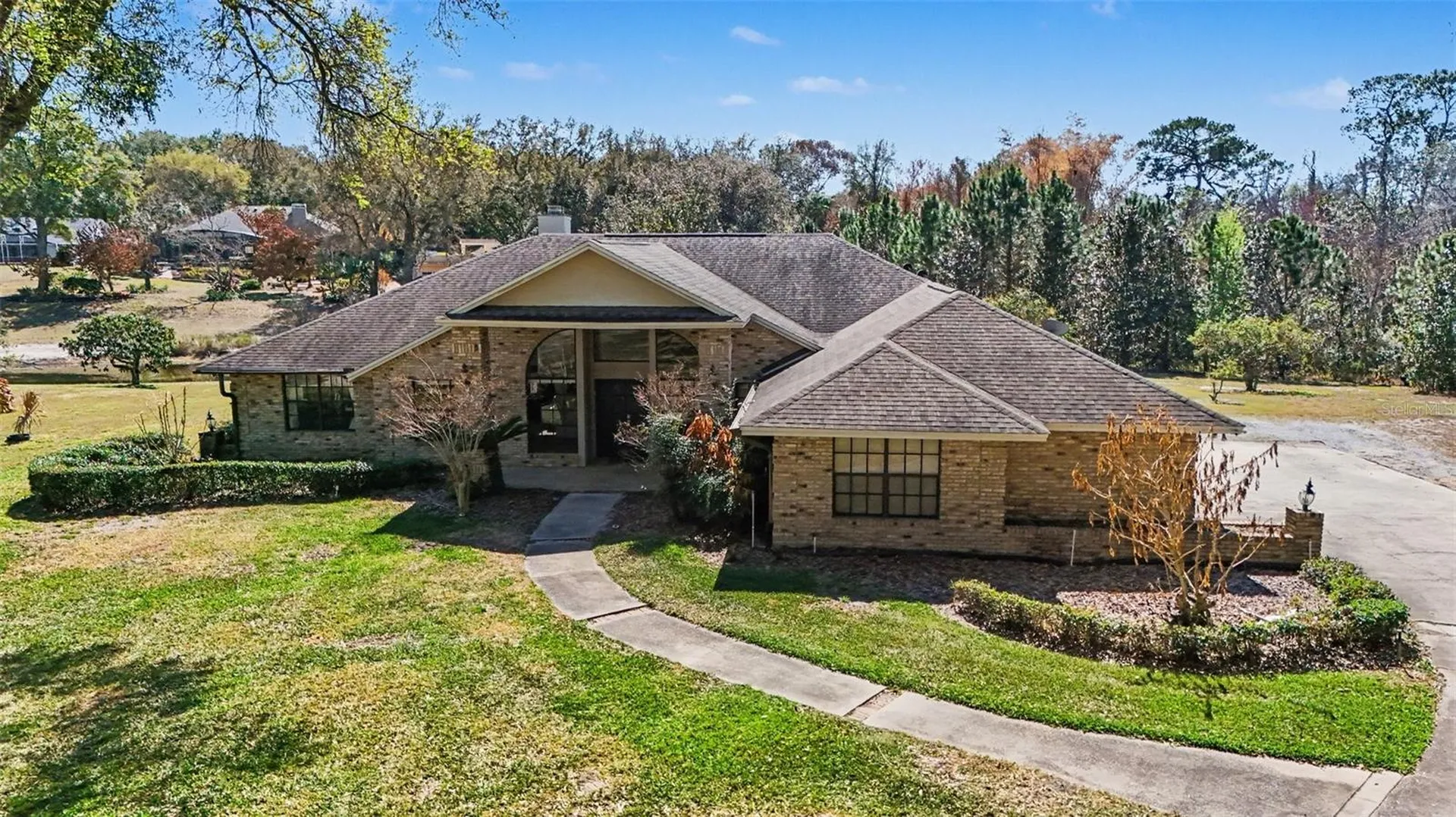 8634 Whispering Willow Court Orlando FL 32835