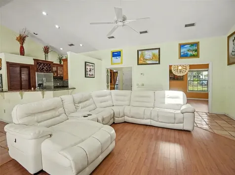 8634 Whispering Willow Court Orlando FL 32835