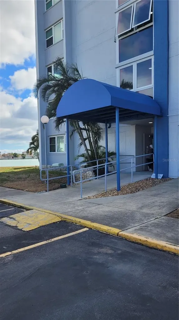 500 Treasure Island Causeway Treasure Island FL 33706