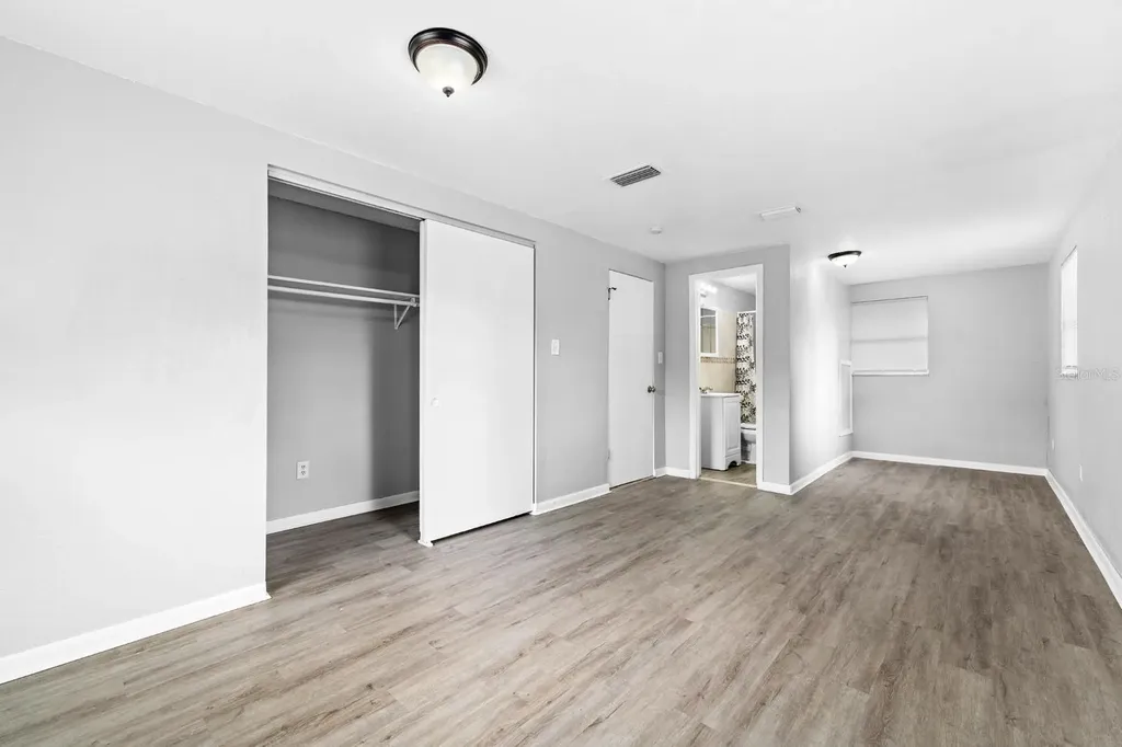 4220 E Powhatan Avenue Tampa FL 33610