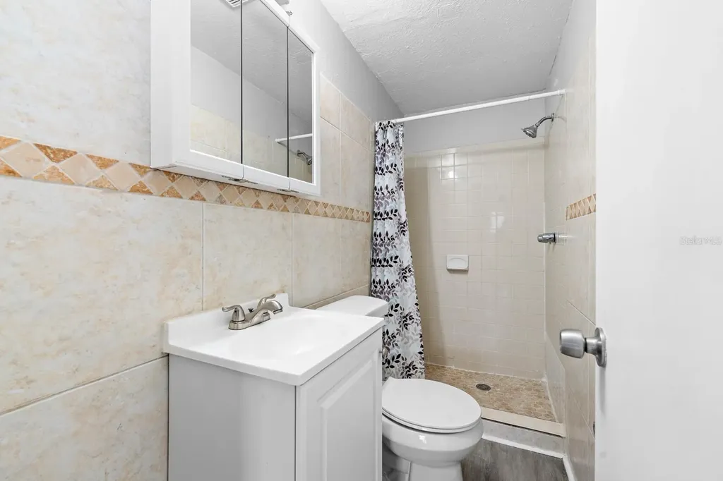 4220 E Powhatan Avenue Tampa FL 33610