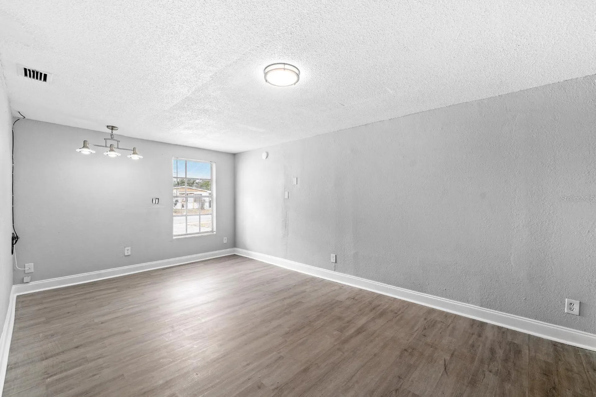 4220 E Powhatan Avenue Tampa FL 33610