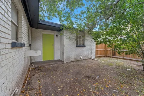 4220 E Powhatan Avenue Tampa FL 33610