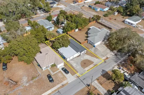 4220 E Powhatan Avenue Tampa FL 33610