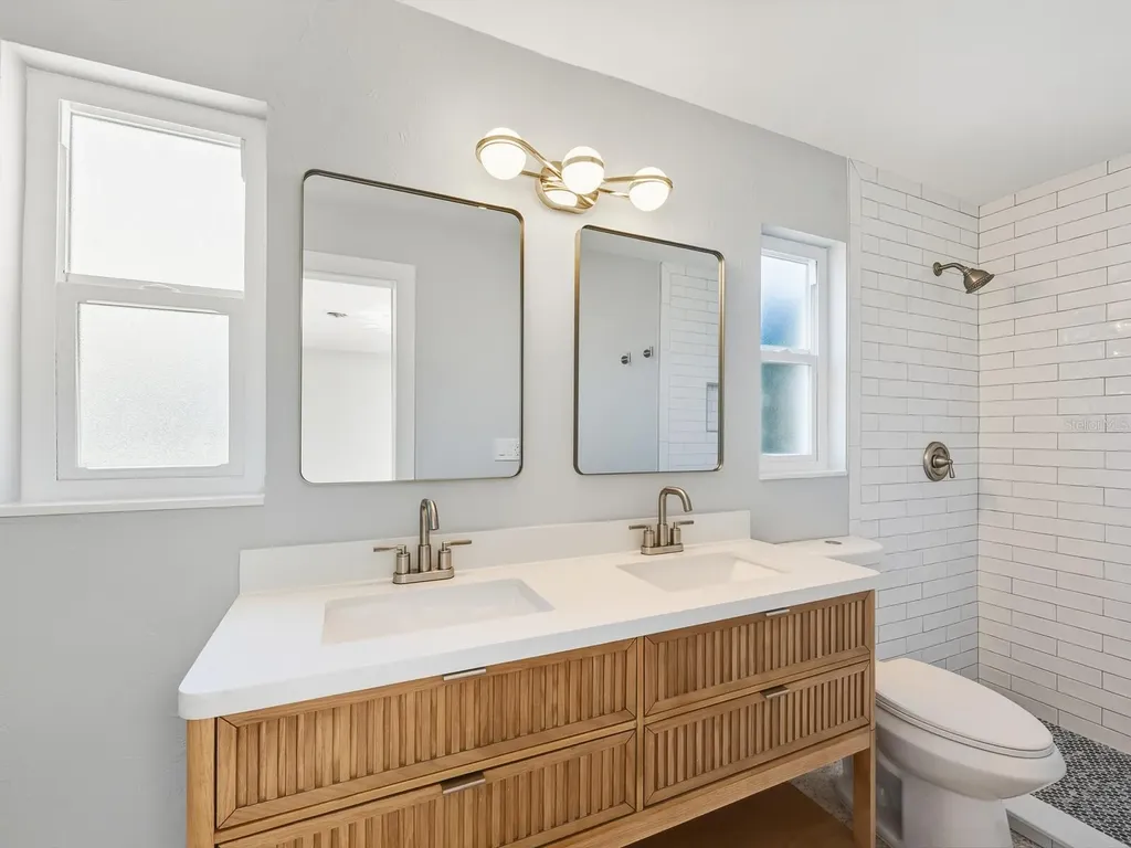 2551 Hibiscus Street Sarasota FL 34239