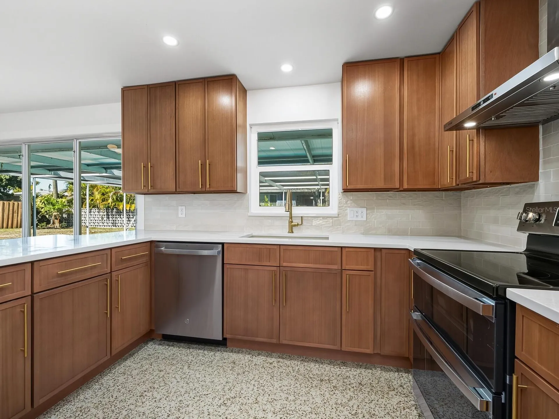 2551 Hibiscus Street Sarasota FL 34239