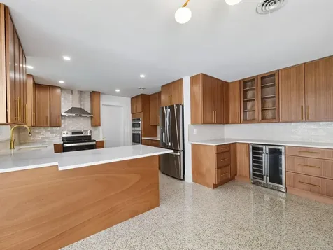 2551 Hibiscus Street Sarasota FL 34239