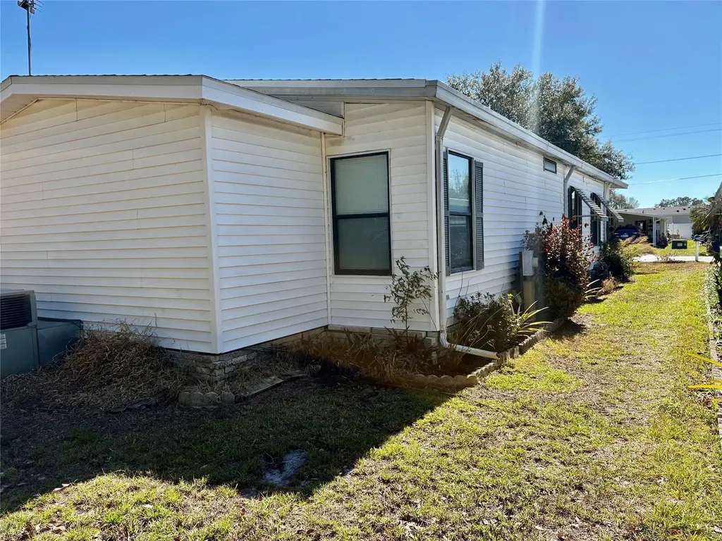 6081 Southern Oaks Drive SE Winter Haven FL 33884