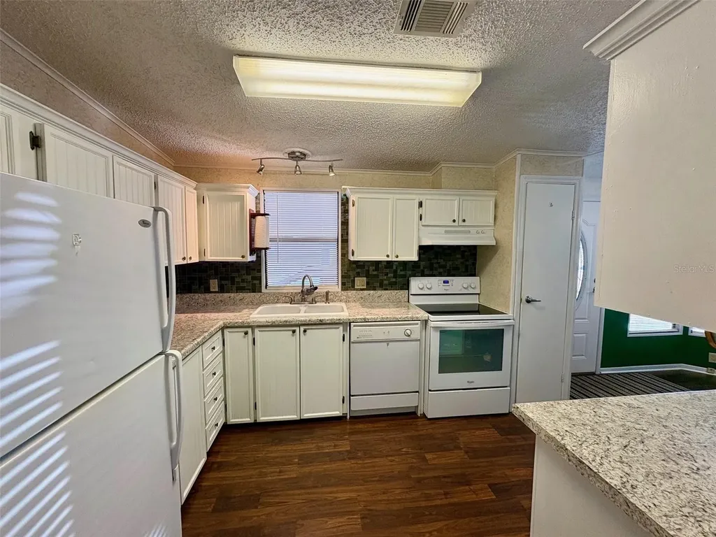 6081 Southern Oaks Drive SE Winter Haven FL 33884