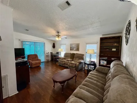 6081 Southern Oaks Drive SE Winter Haven FL 33884