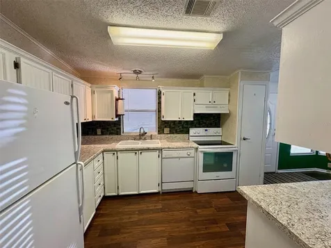 6081 Southern Oaks Drive SE Winter Haven FL 33884