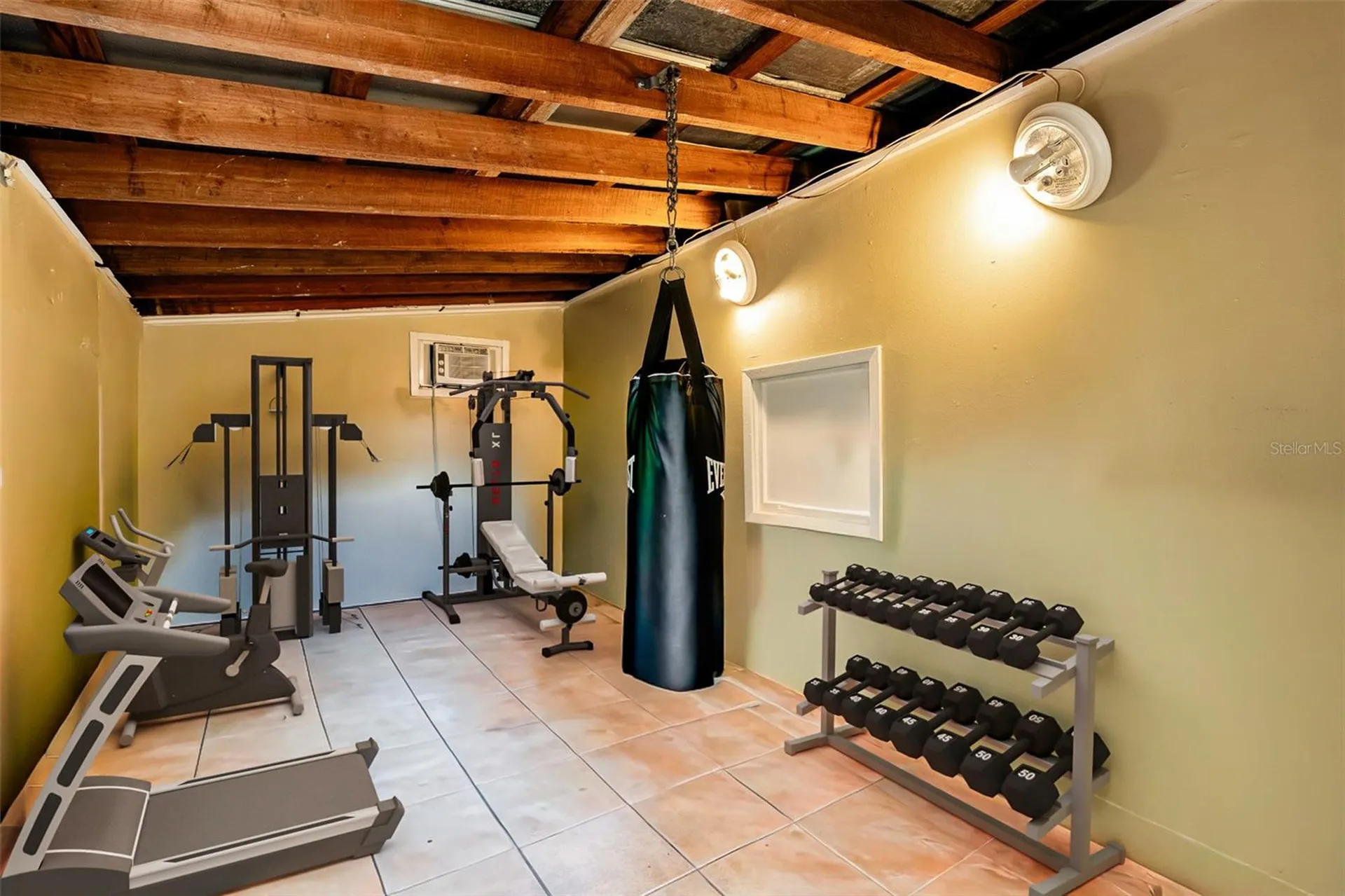 612 N Salisbury Avenue Deland FL 32720