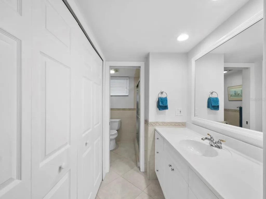 4320 Falmouth Drive Longboat Key FL 34228