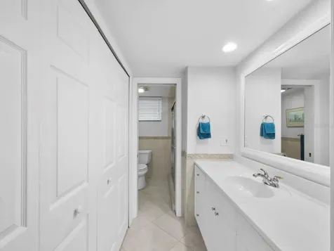 4320 Falmouth Drive Longboat Key FL 34228