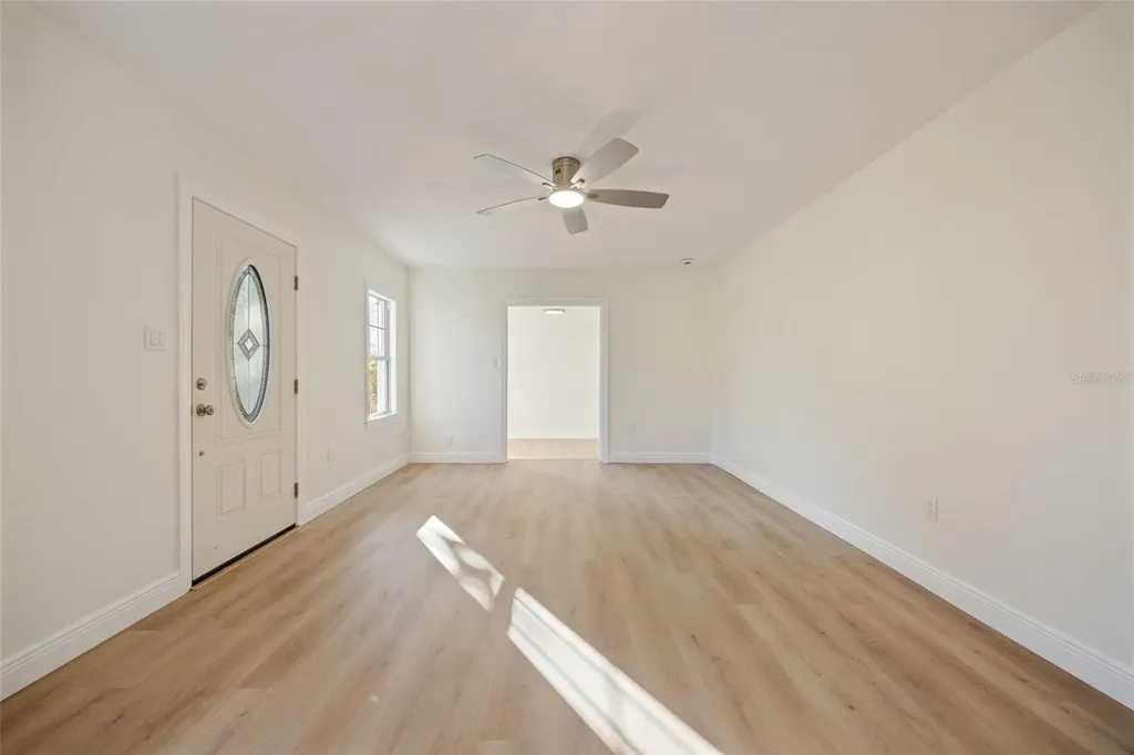 3821 6th Avenue N St Petersburg FL 33713