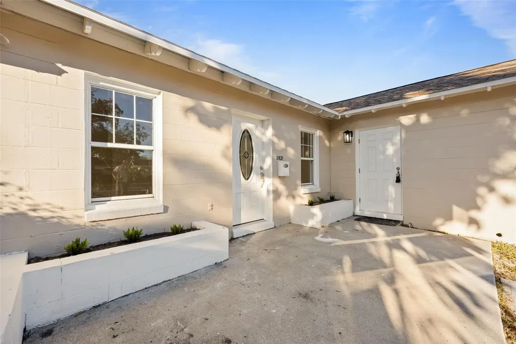 3821 6th Avenue N St Petersburg FL 33713