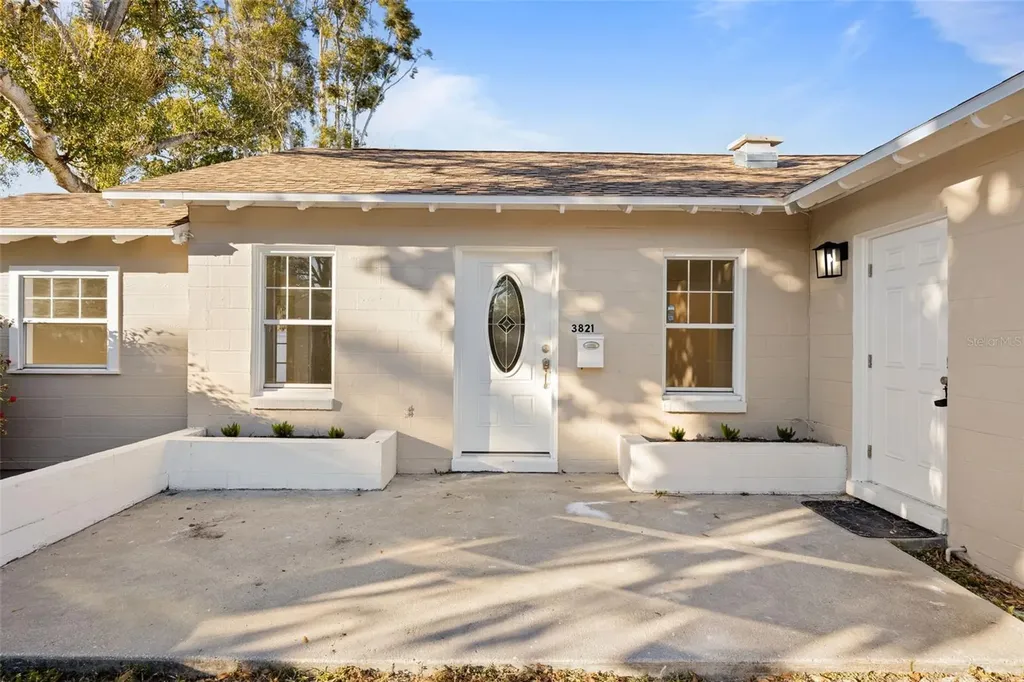 3821 6th Avenue N St Petersburg FL 33713
