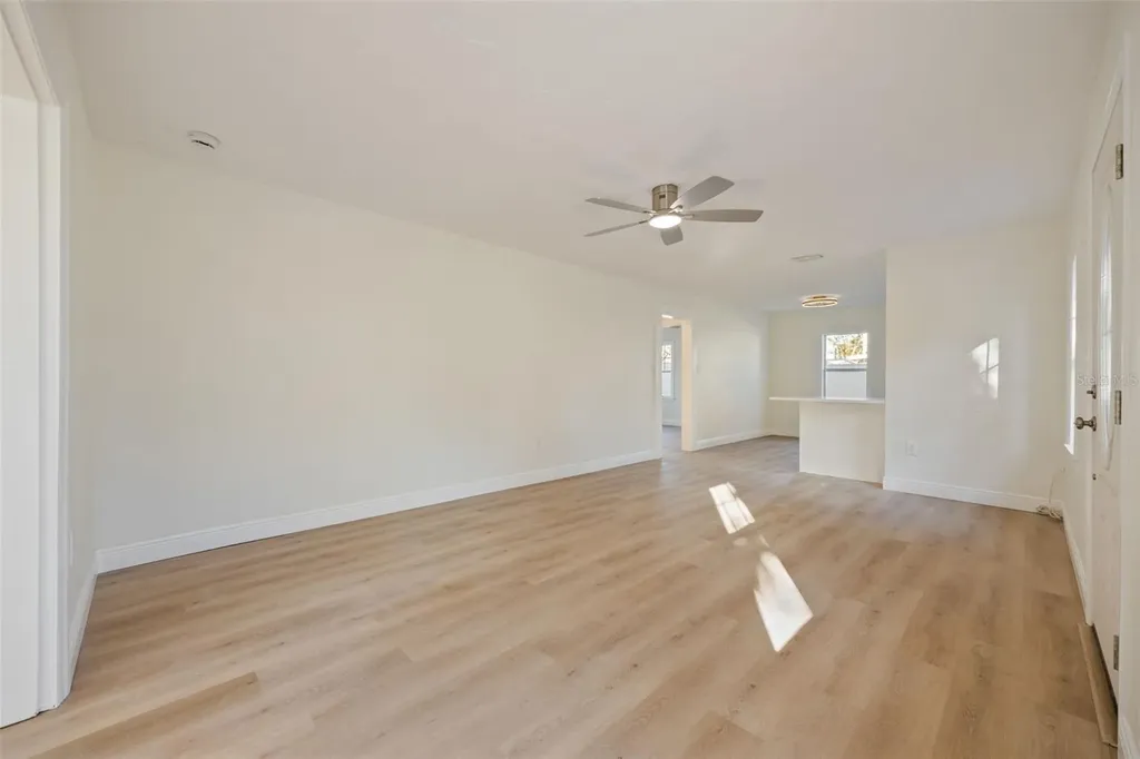 3821 6th Avenue N St Petersburg FL 33713