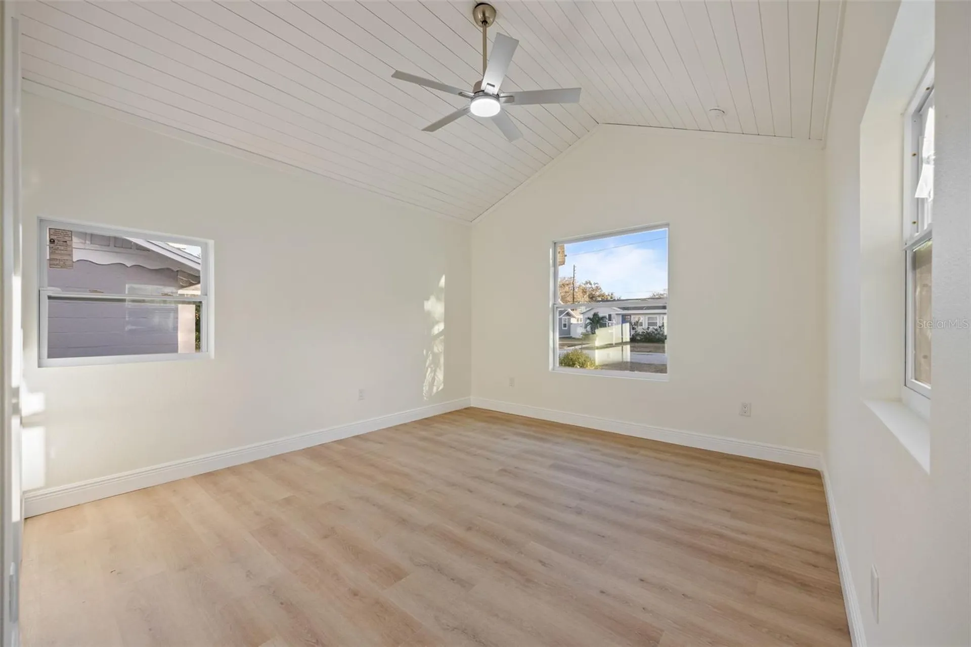 3821 6th Avenue N St Petersburg FL 33713