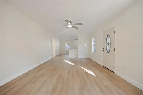 3821 6th Avenue N St Petersburg FL 33713