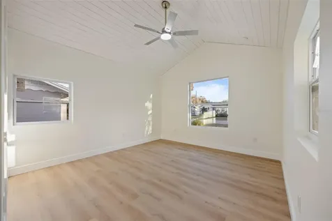 3821 6th Avenue N St Petersburg FL 33713